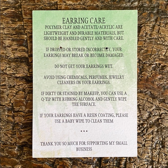 🌺Handmade in Hawaii🌺Beaded Earrings - Picture 4 of 5